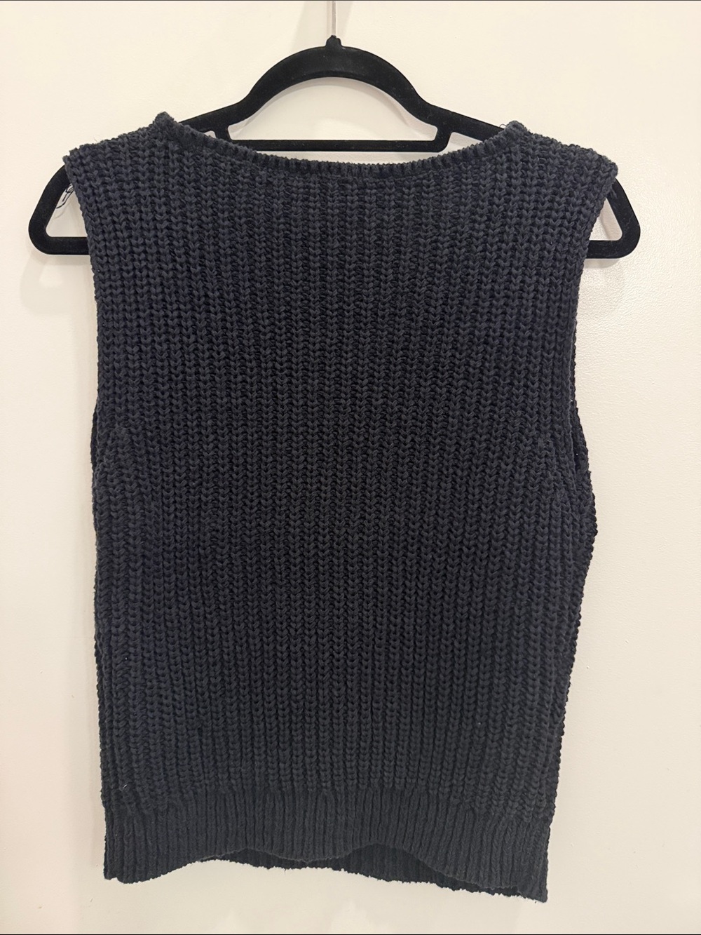 Abercrombie & Fitch Sleeveless Knit Tank Top - Black